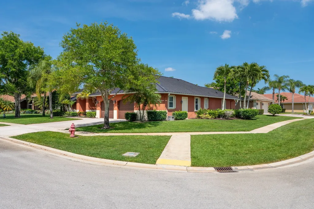 1520 Menorca Court Wellington FL 33414