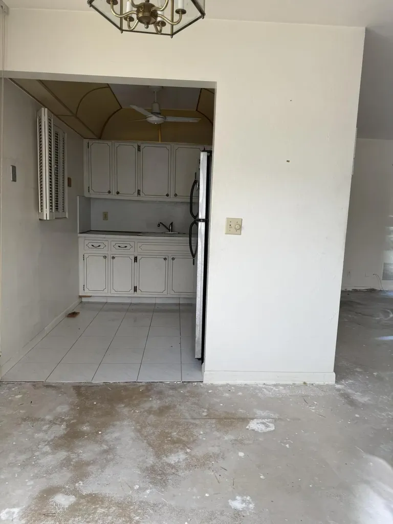 3040 Lake Osborne Drive Lake Worth Beach FL 33461