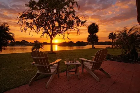 220 Seville J Delray Beach FL 33446