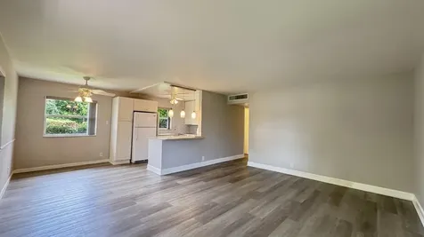 220 Seville J Delray Beach FL 33446