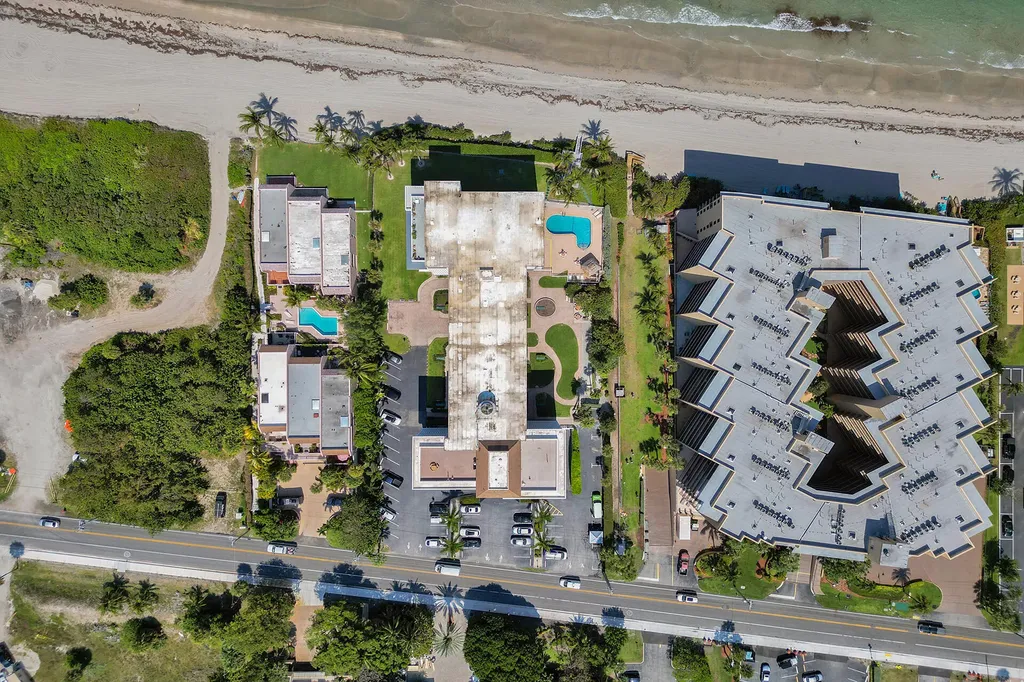 1169 Hillsboro Hillsboro Beach FL 33062
