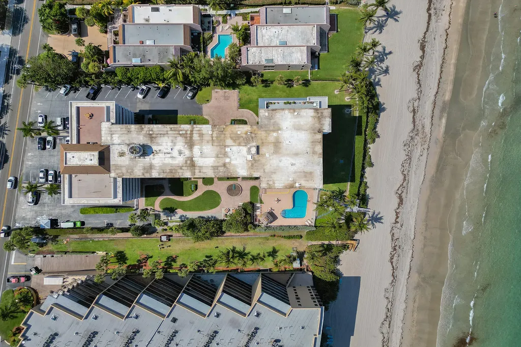 1169 Hillsboro Hillsboro Beach FL 33062