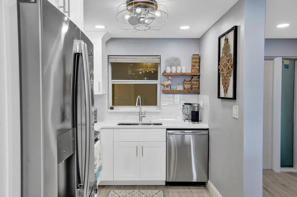 1169 Hillsboro Hillsboro Beach FL 33062