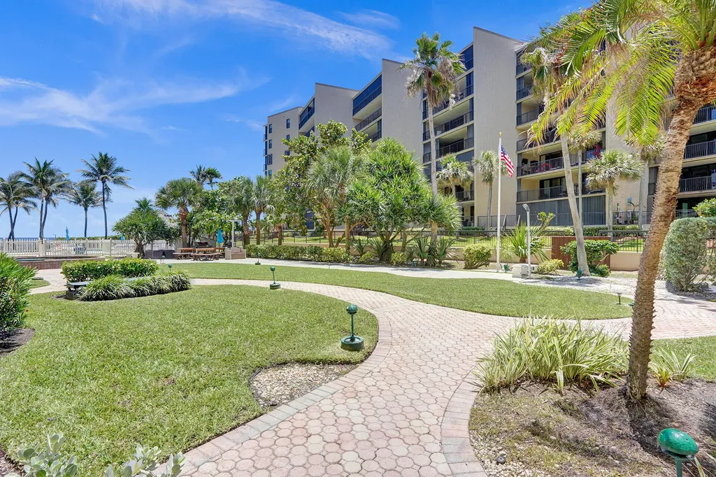 1169 Hillsboro Hillsboro Beach FL 33062