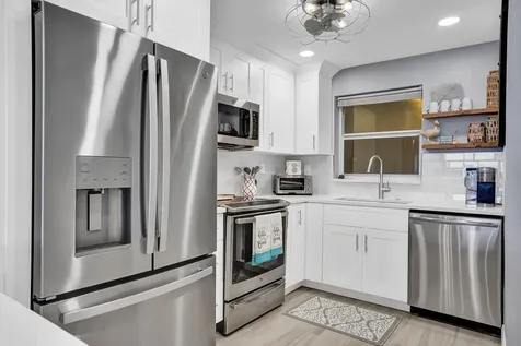 1169 Hillsboro Hillsboro Beach FL 33062