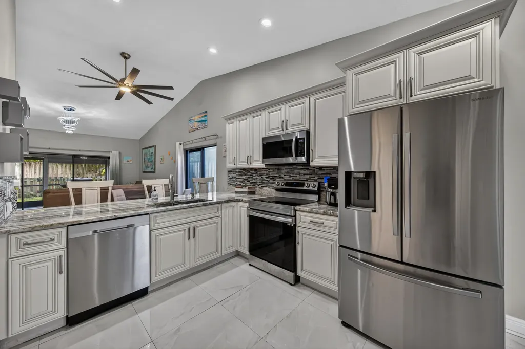 1036 E Lakes Drive Pompano Beach FL 33064
