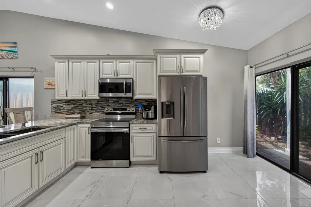 1036 E Lakes Drive Pompano Beach FL 33064
