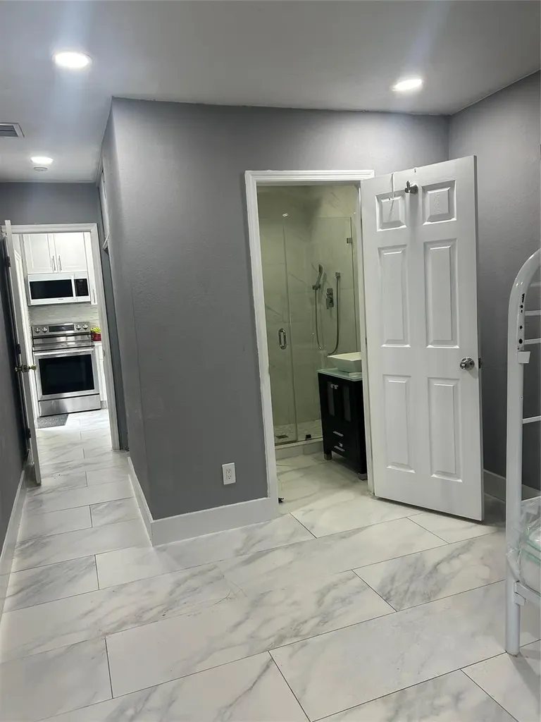 2218 Roosevelt Street Hollywood FL 33020
