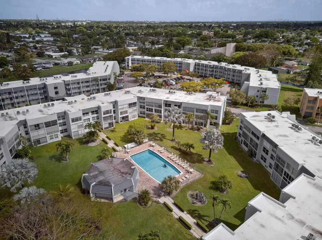 6570 Royal Palm Boulevard Margate FL 33063