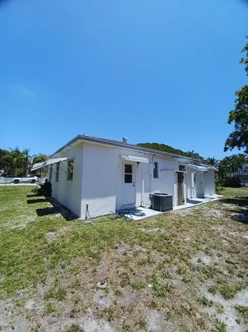 520 W Branch Street Lantana FL 33462