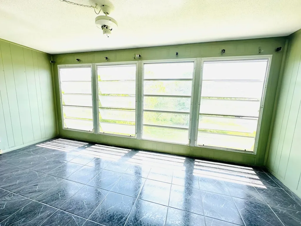 4038 Berkshire B Deerfield Beach FL 33442