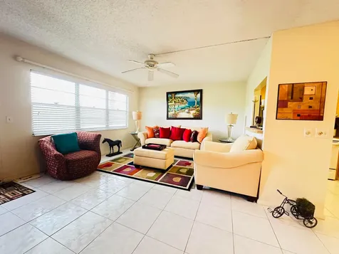 4038 Berkshire B Deerfield Beach FL 33442