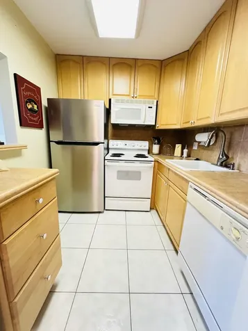 4038 Berkshire B Deerfield Beach FL 33442