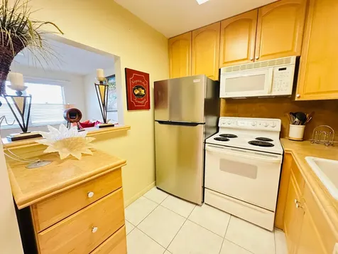 4038 Berkshire B Deerfield Beach FL 33442
