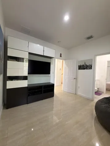 7407 NW 108th Path Doral FL 33178