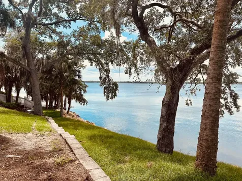 225 S Tropical Trail Merritt Island FL 32952