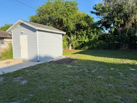 3277 SE Birch Avenue Stuart FL 34997