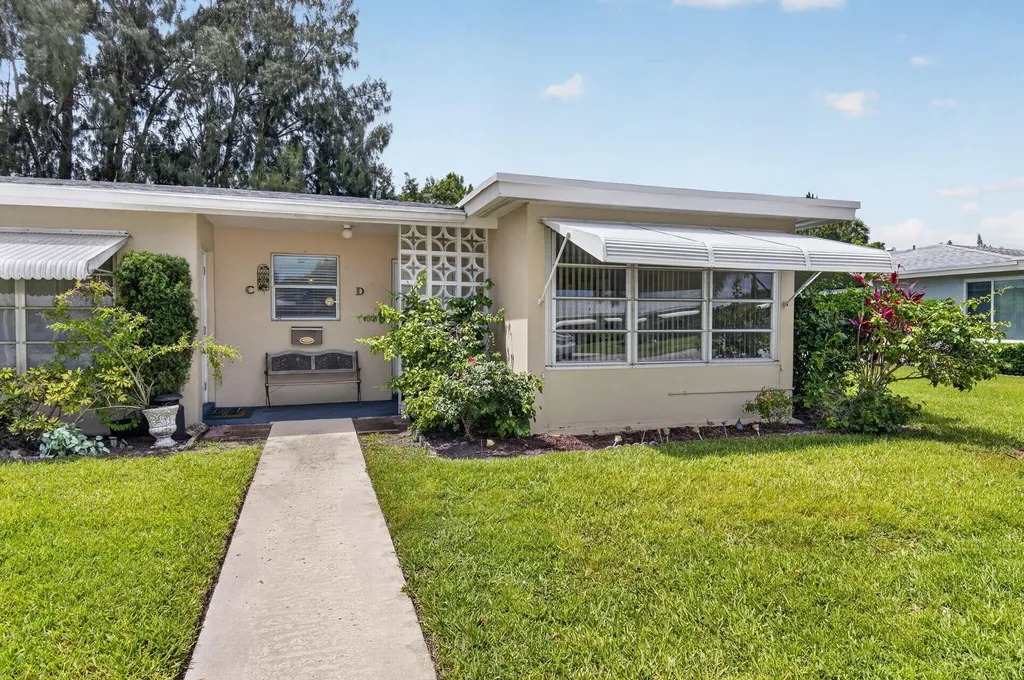 172 High Point Terrace W Delray Beach FL 33445