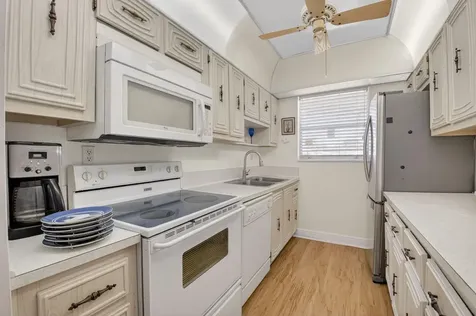 172 High Point Terrace W Delray Beach FL 33445