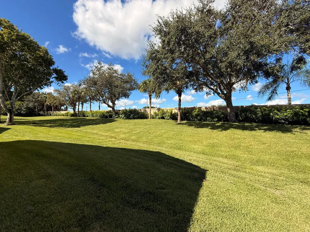 633 NW Whitfield Way Port St Lucie FL 34986