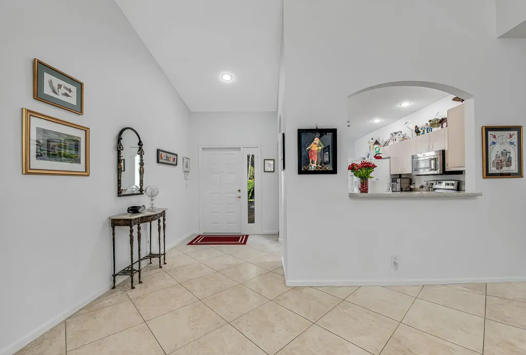 9543 Crescent View Drive N Boynton Beach FL 33437
