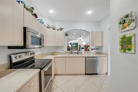 9543 Crescent View Drive N Boynton Beach FL 33437