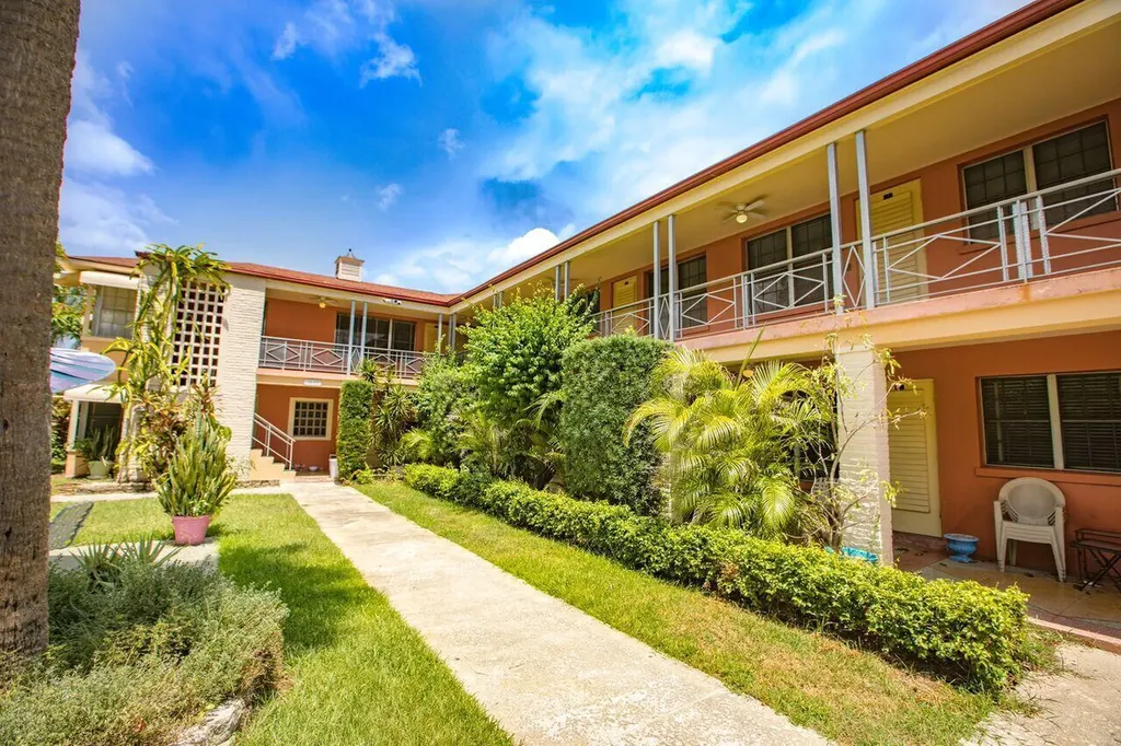 3637 S Olive Avenue West Palm Beach FL 33405