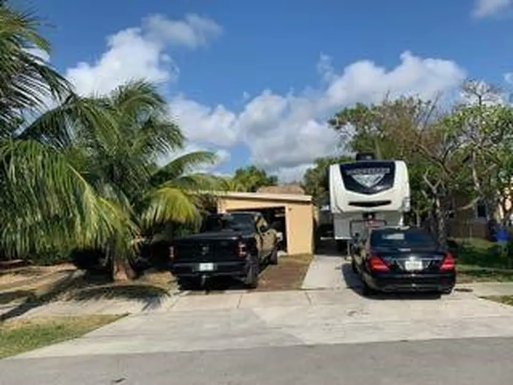 4331 NE 18th Avenue Pompano Beach FL 33064