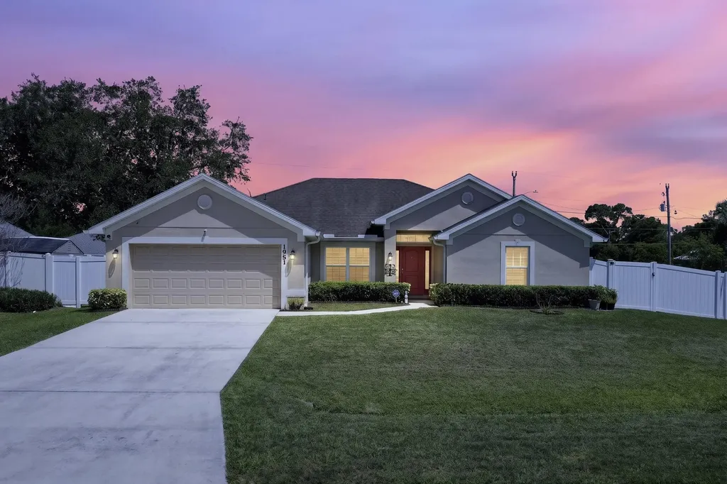 1991 SW Diamond Street Port St Lucie FL 34953
