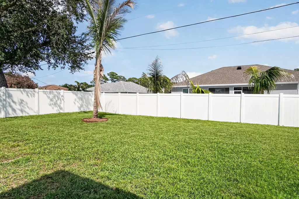 1991 SW Diamond Street Port St Lucie FL 34953