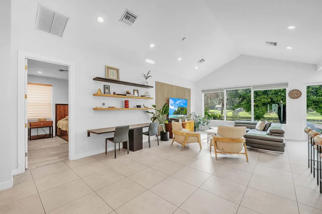 19515 Carolina Circle Boca Raton FL 33434