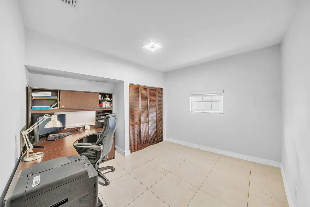 19515 Carolina Circle Boca Raton FL 33434