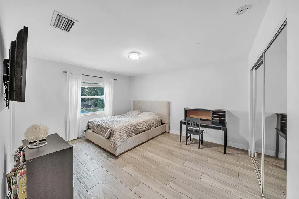 19515 Carolina Circle Boca Raton FL 33434