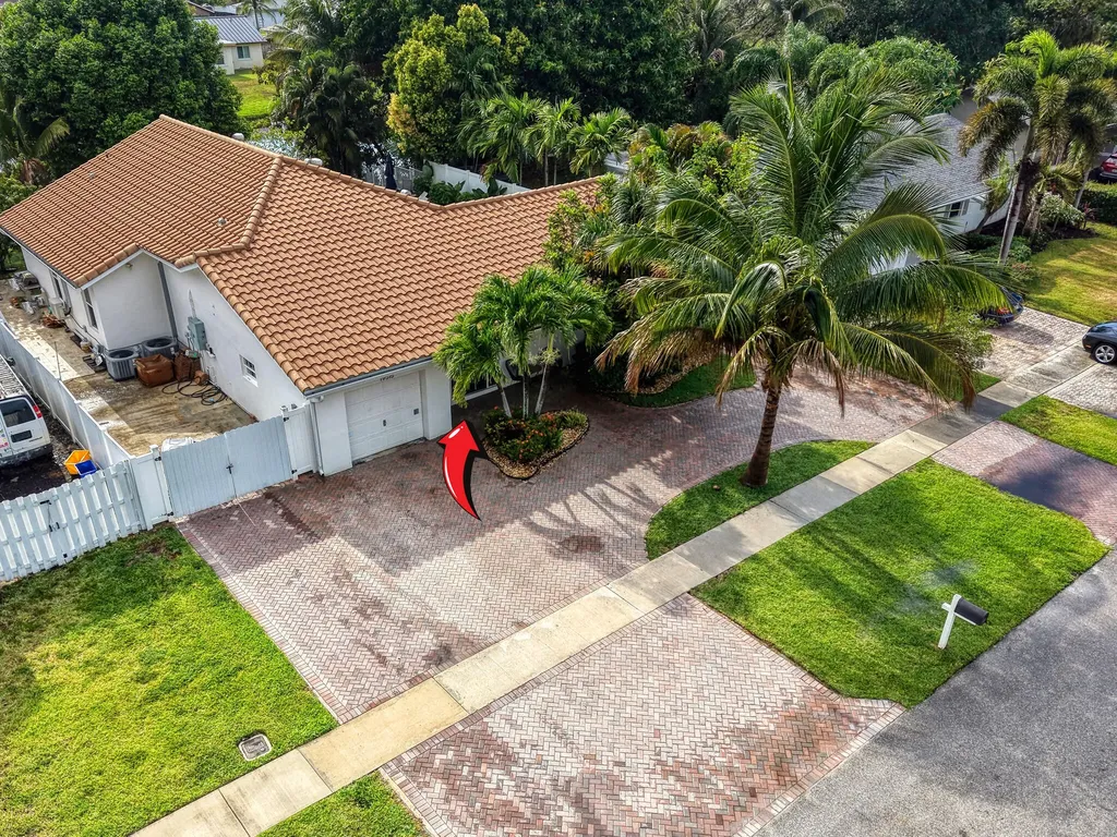 19515 Carolina Circle Boca Raton FL 33434