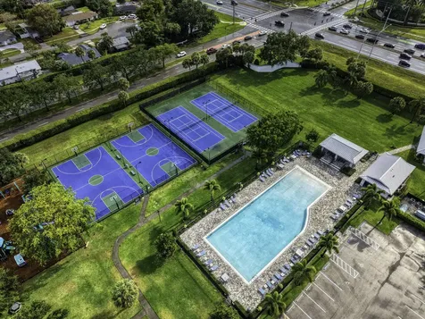 19515 Carolina Circle Boca Raton FL 33434