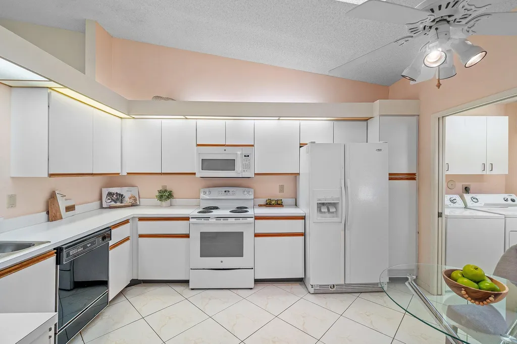 6123 Waldwick Circle Delray Beach FL 33484