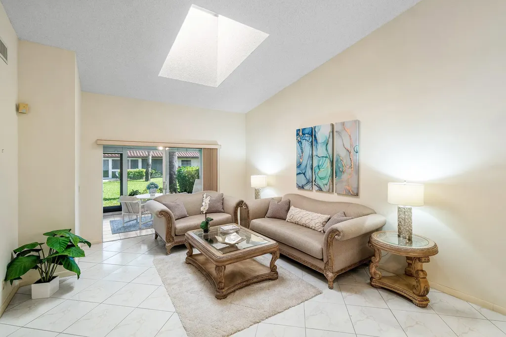 6123 Waldwick Circle Delray Beach FL 33484