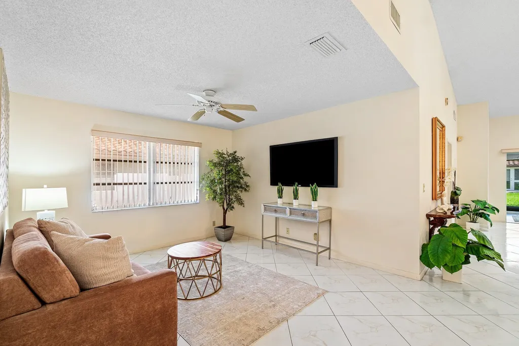 6123 Waldwick Circle Delray Beach FL 33484