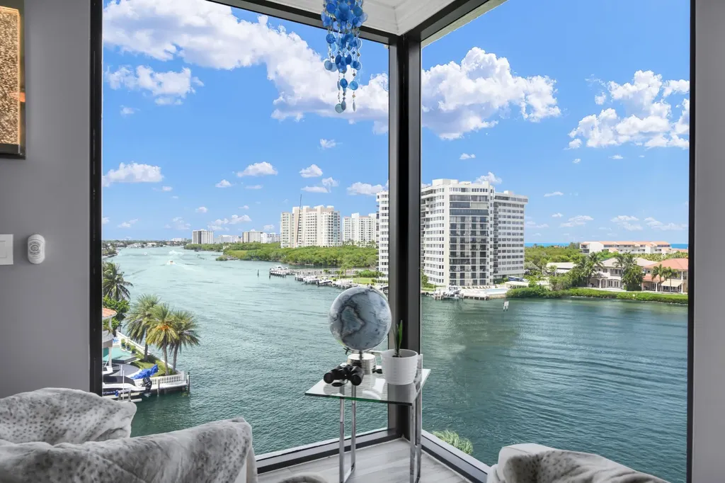 899 Jeffery Street Boca Raton FL 33487