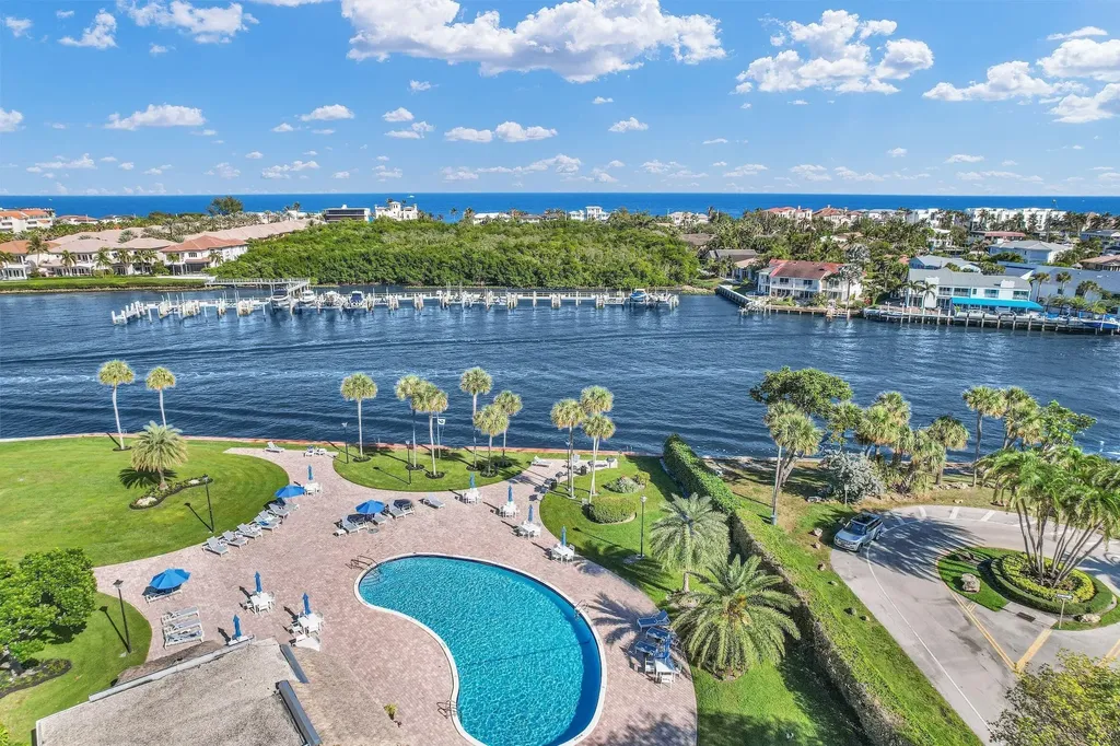 899 Jeffery Street Boca Raton FL 33487