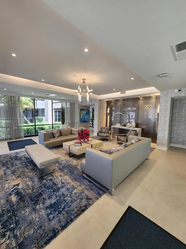 899 Jeffery Street Boca Raton FL 33487