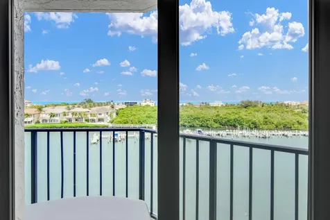 899 Jeffery Street Boca Raton FL 33487