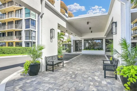 899 Jeffery Street Boca Raton FL 33487