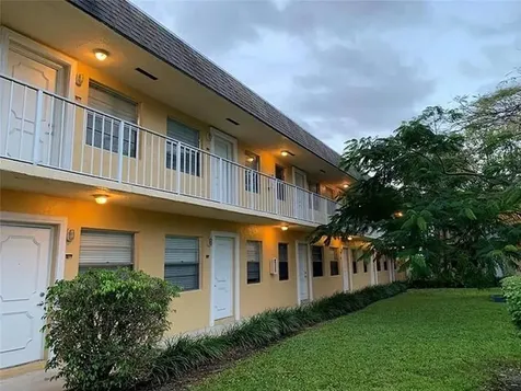 5156 NE 6th Avenue Oakland Park FL 33334