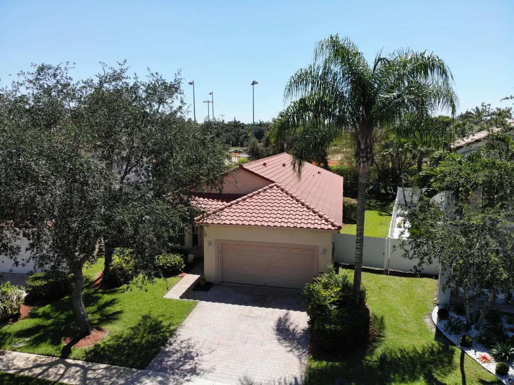 1755 NW 77th Avenue Pembroke Pines FL 33024