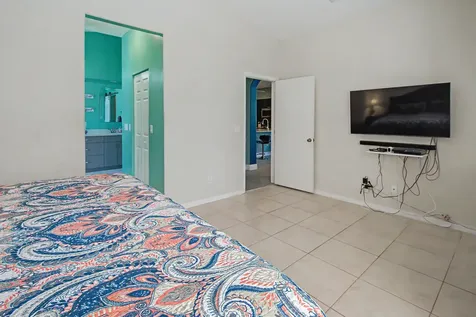 1755 NW 77th Avenue Pembroke Pines FL 33024