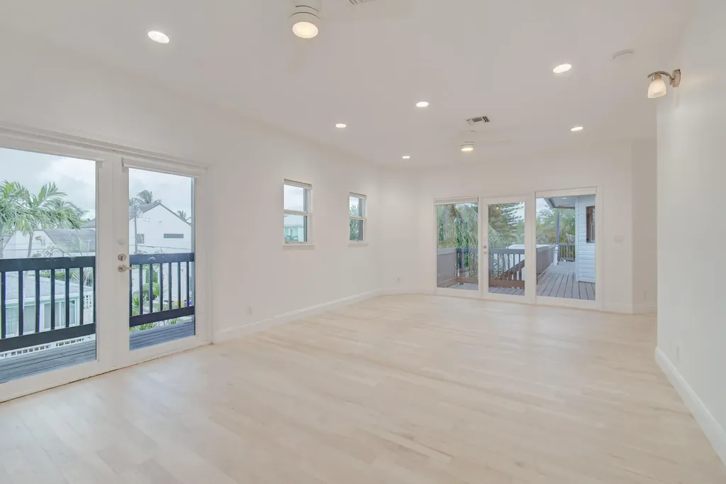 21 Oceanview Drive Ocean Ridge FL 33435