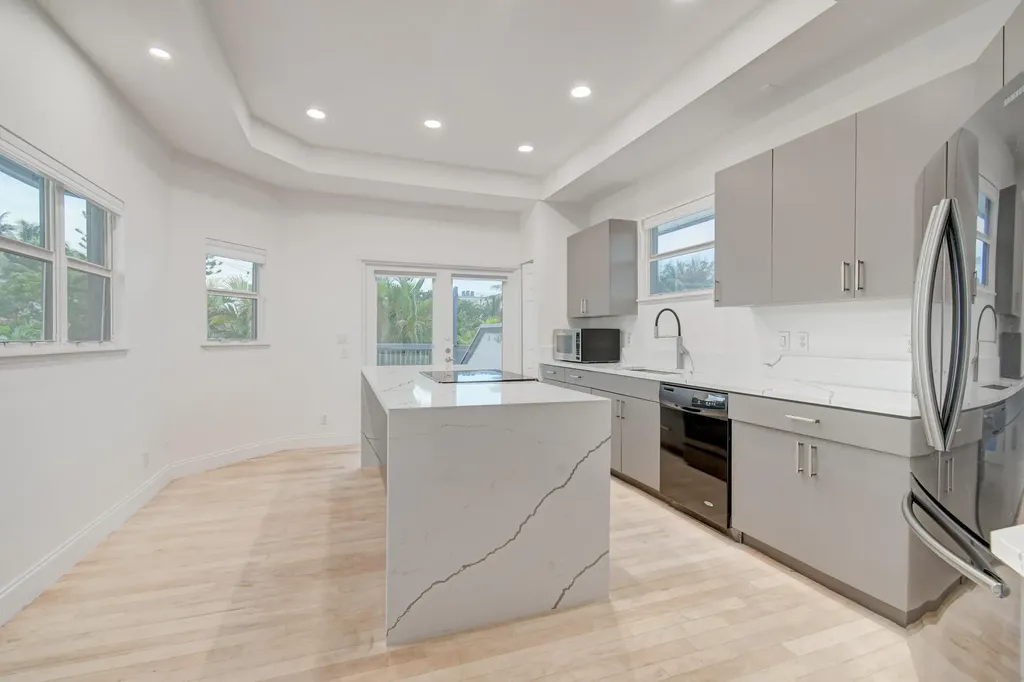 21 Oceanview Drive Ocean Ridge FL 33435