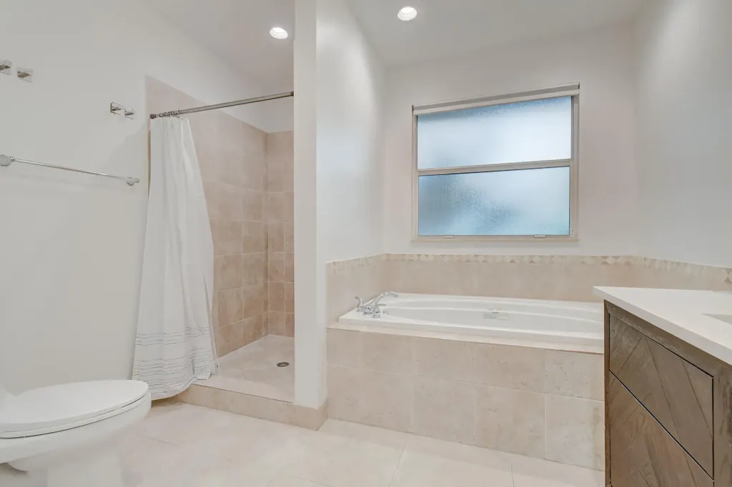 21 Oceanview Drive Ocean Ridge FL 33435
