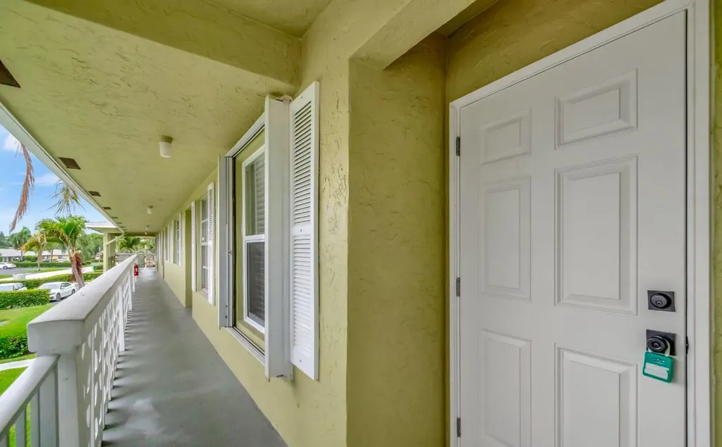 1140 Mahogany Way Delray Beach FL 33445